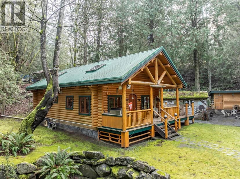 274 MERRYMAN DRIVE, Mayne Island