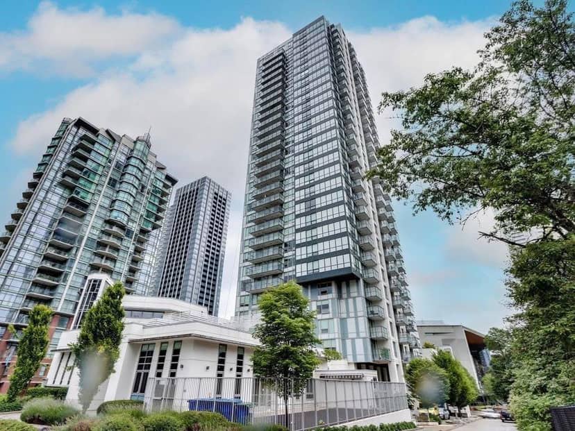 903 13398 104 AVENUE, Surrey, photo 2