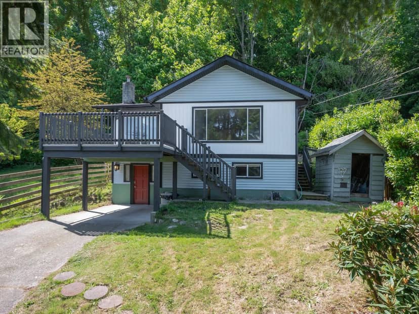 642 GOWER POINT ROAD, Gibsons