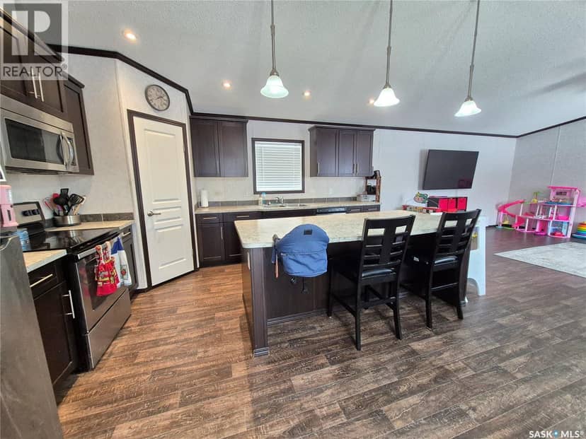 151 2nd AVENUE, Bengough, photo 2
