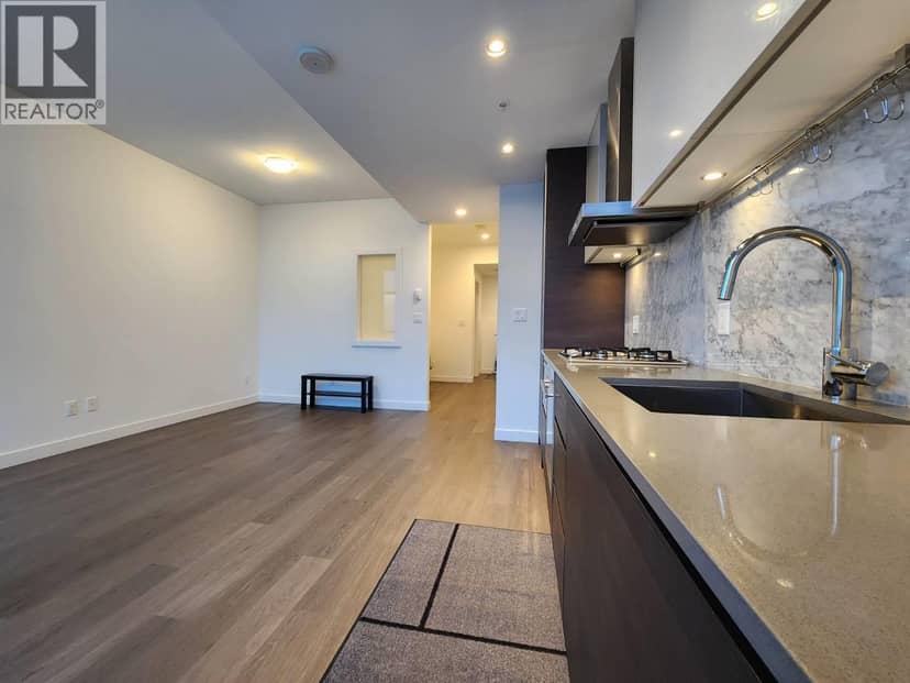 5203 4670 ASSEMBLY WAY, Burnaby, photo 4