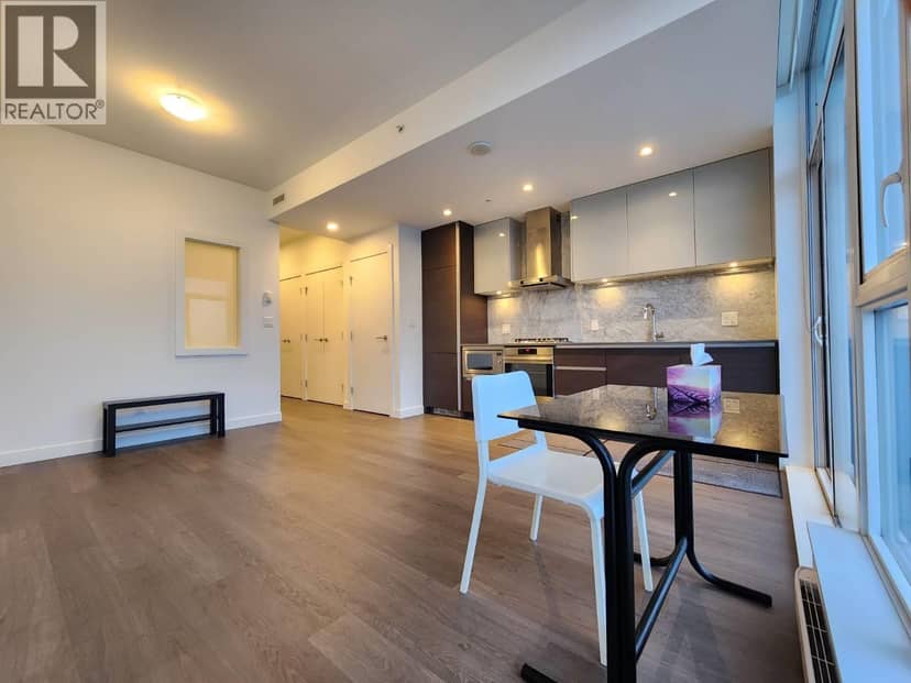 5203 4670 ASSEMBLY WAY, Burnaby, photo 3