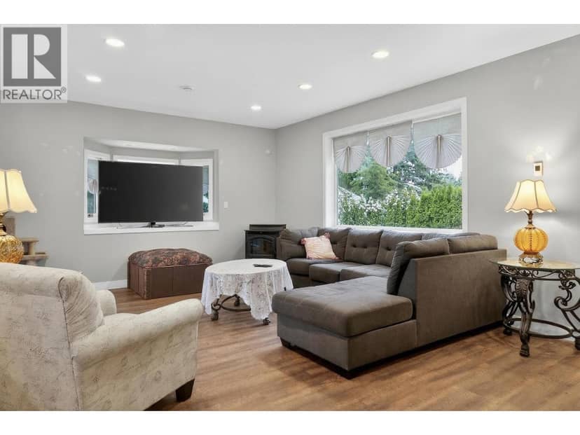 155 DEWBERRY STREET, Kitimat, photo 2