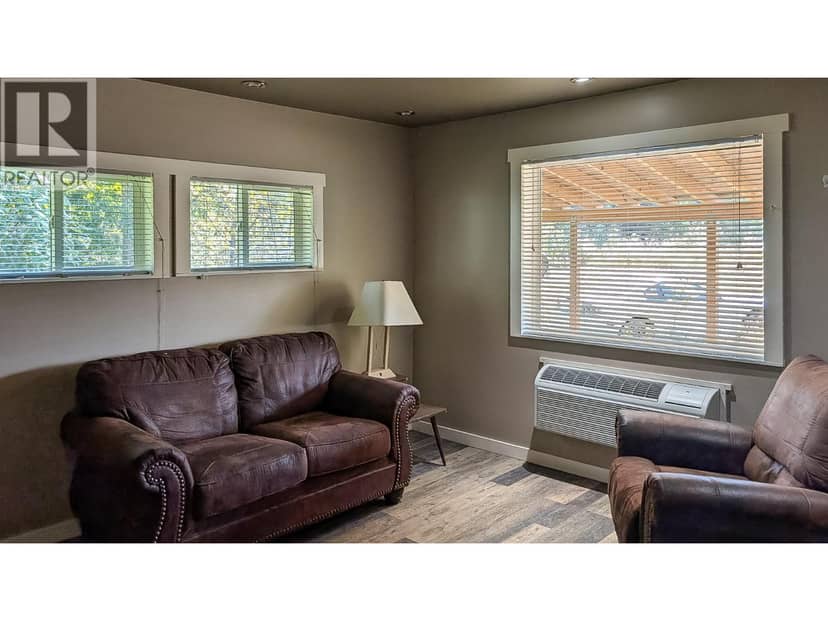 5513 Prosh Frontage Road, Sicamous, photo 7