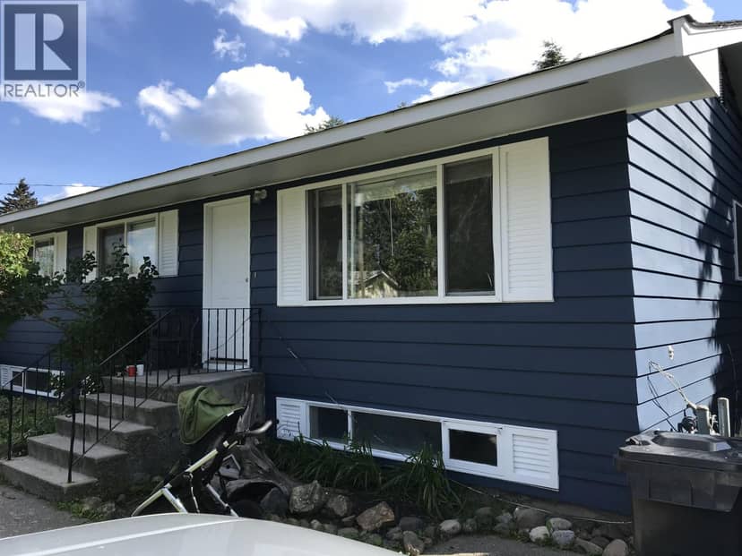 455 Aspen Street, 100 Mile House