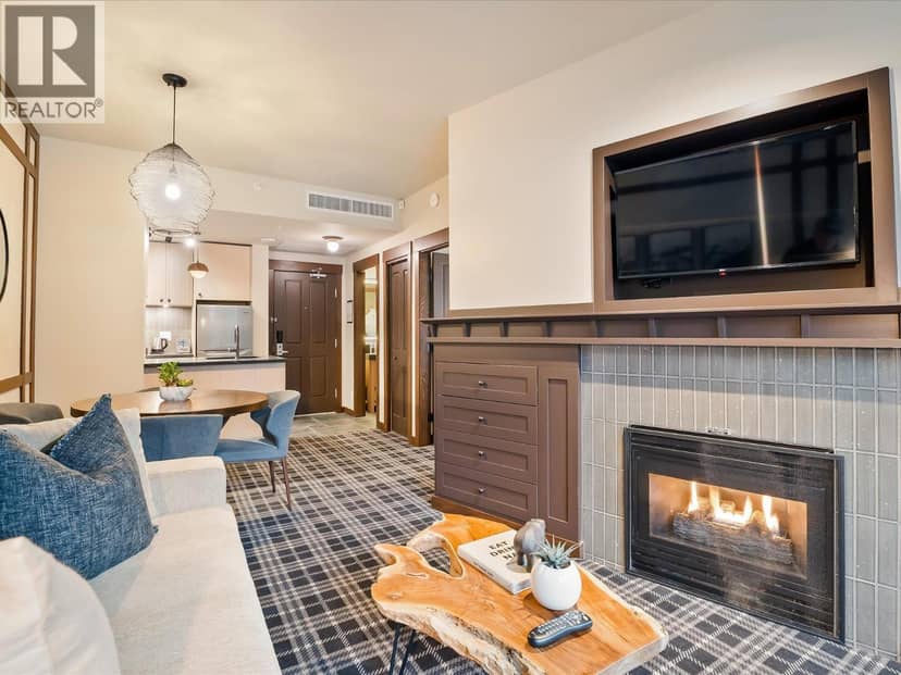 315 4320 SUNDIAL CRESCENT, Whistler