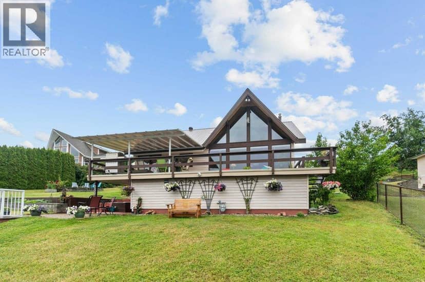 2504 Blind Bay Road, Blind Bay