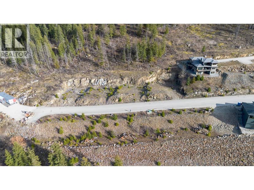270 Bayview Drive, Sicamous, photo 3