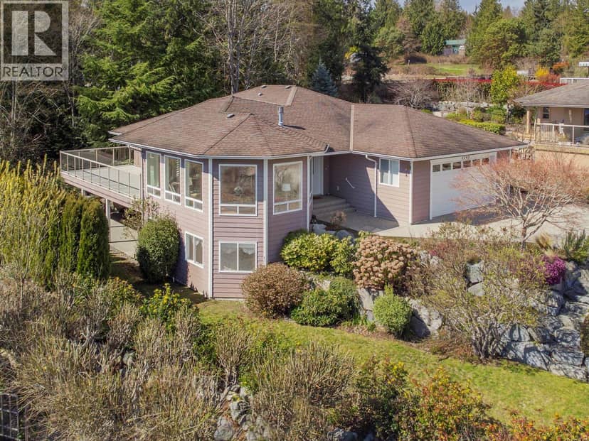 6249 BAILLIE ROAD, Sechelt