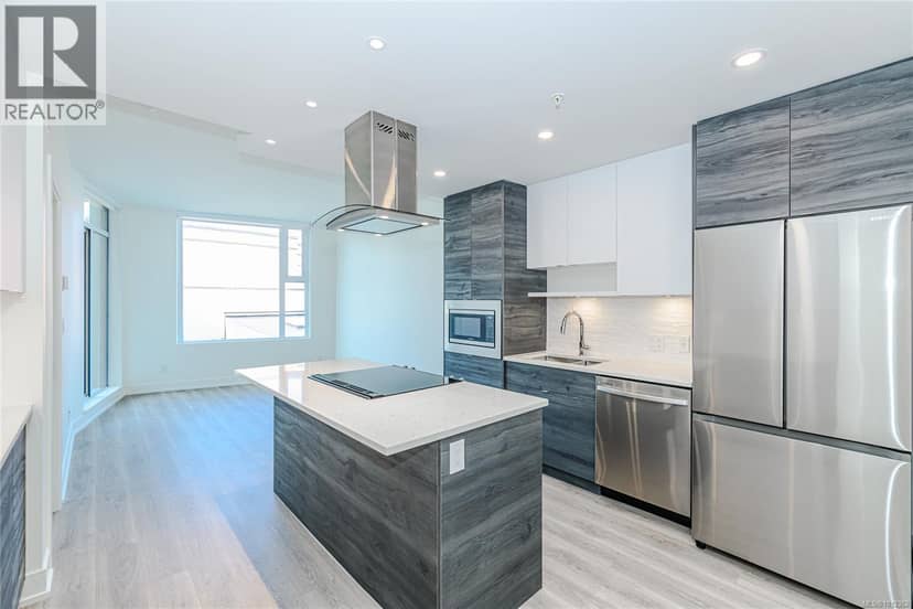 715 1628 Store St, Victoria