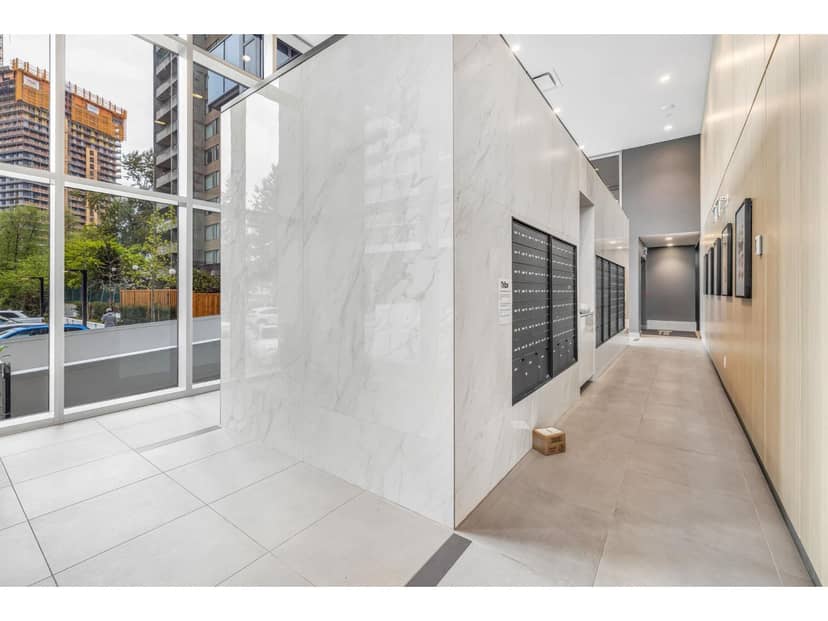902 10448 UNIVERSITY DRIVE, Surrey, photo 3