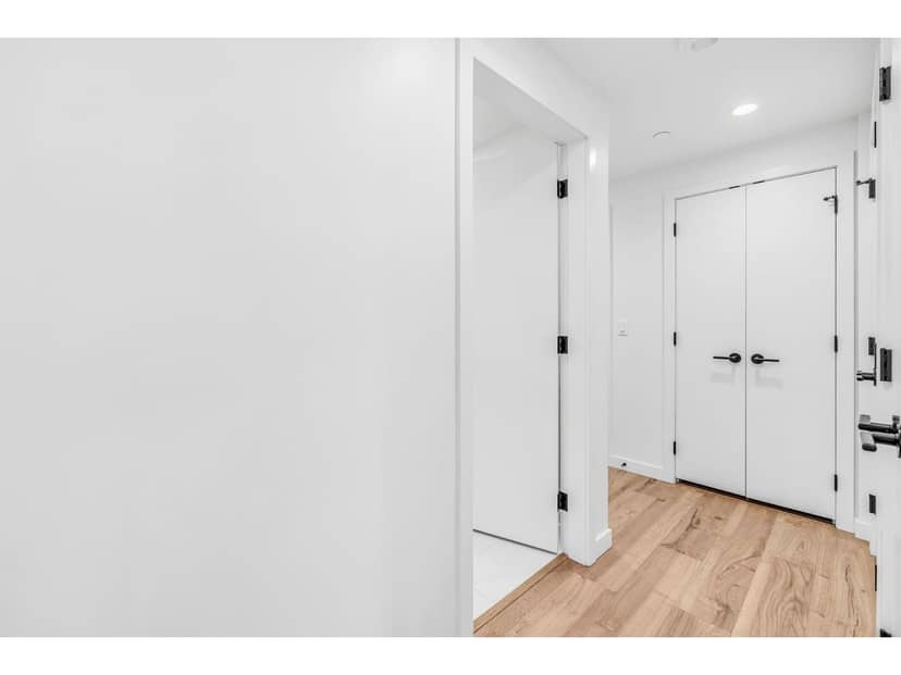 902 10448 UNIVERSITY DRIVE, Surrey, photo 7