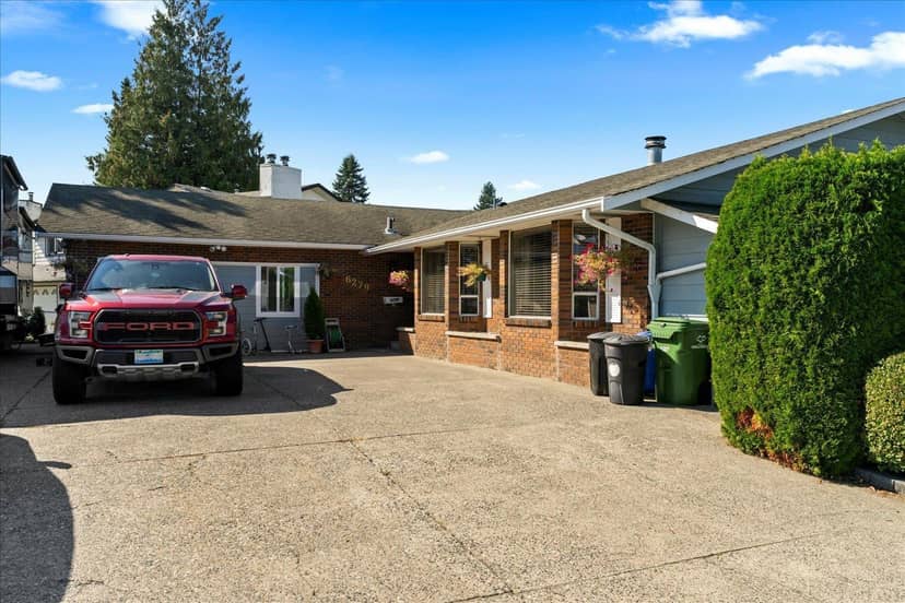 6279 SILVERTHORNE ROAD, Sardis South, Chilliwack