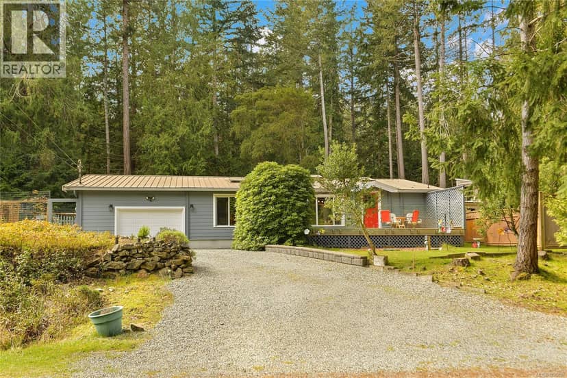 514 Aya Reach Rd, Mayne Island