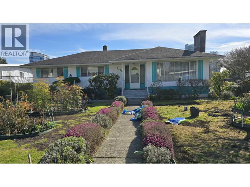 5432 BUCHANAN STREET, Burnaby