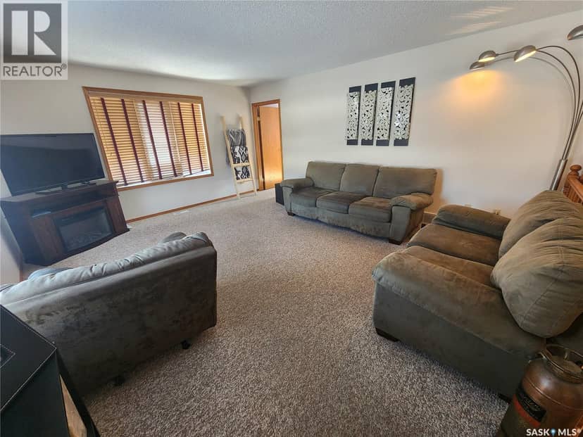 115 Carson BAY, Lampman, photo 8