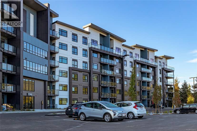 102 2390 City Gate Blvd, Langford