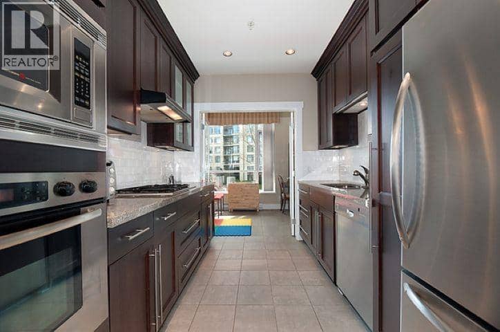 320 4685 Valley Drive, Vancouver, photo 4