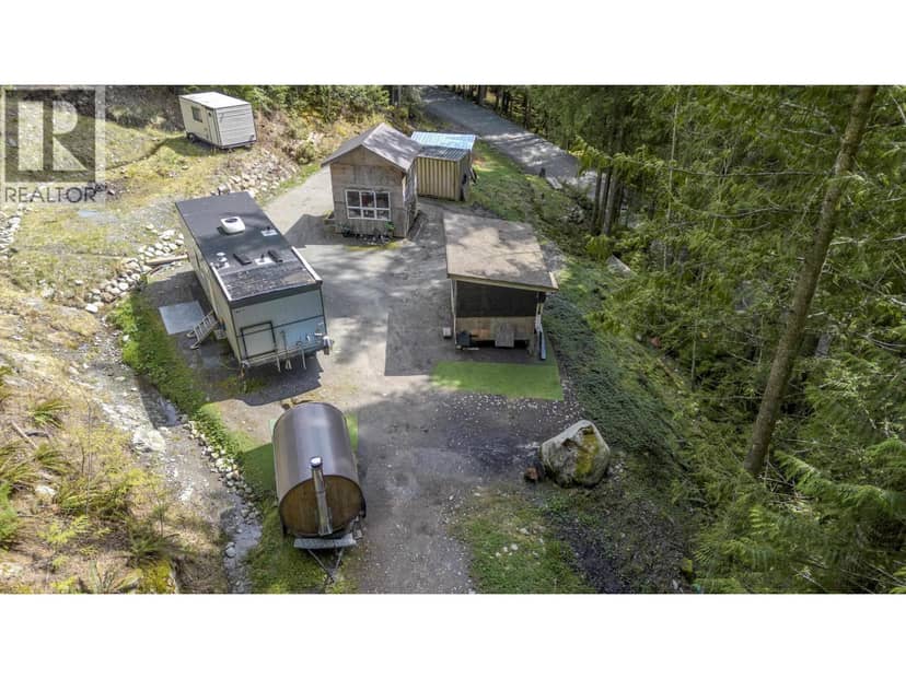 6061 GARIBALDI PARK ROAD, Squamish, photo 3