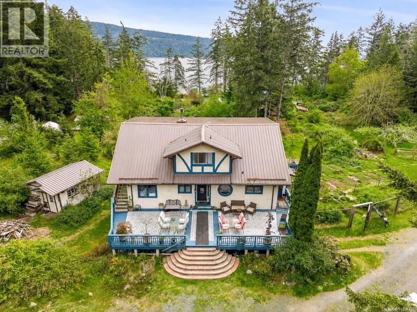 9510 McFarlane Rd, Denman Island