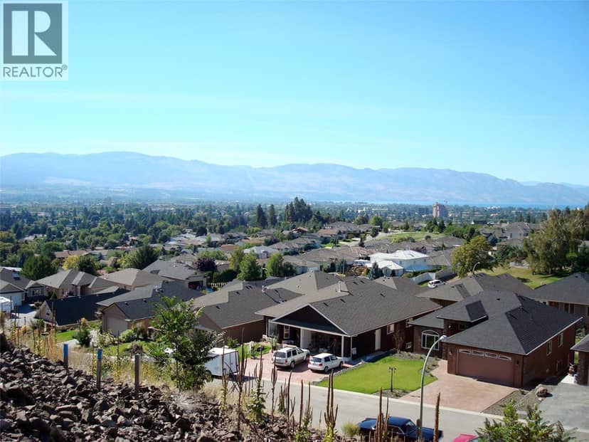 1703 Lindsay Drive, Kelowna, photo 2