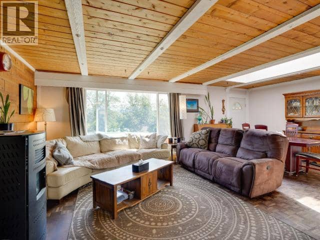 3008 ASH STREET, Texada Island, photo 8