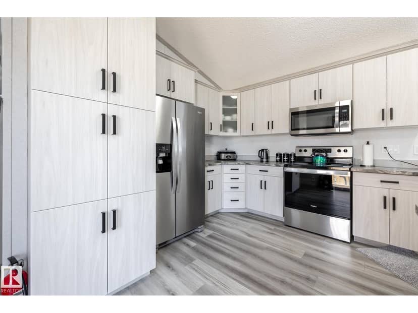 #79 305 Calahoo RD, Spruce Grove, photo 7