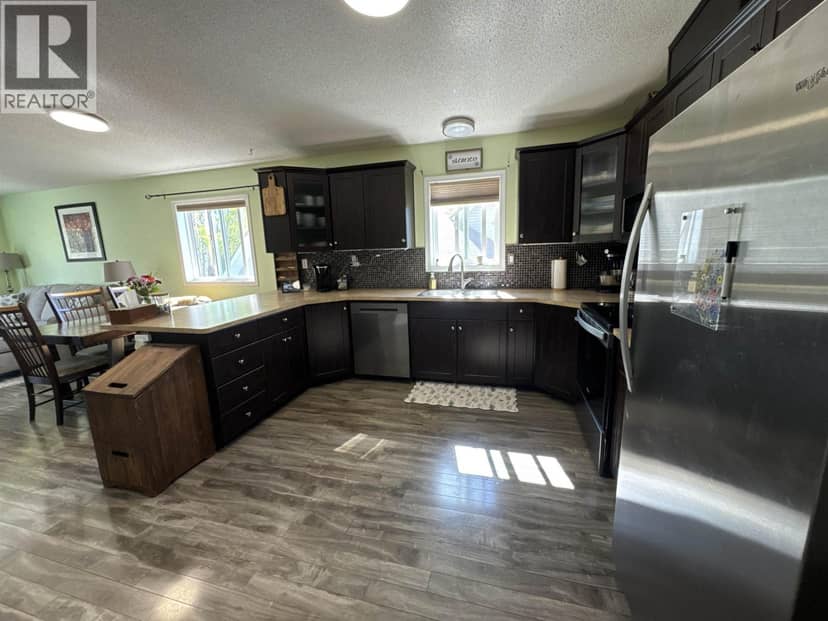 9616 FAIRWAY AVENUE, Taylor, photo 3
