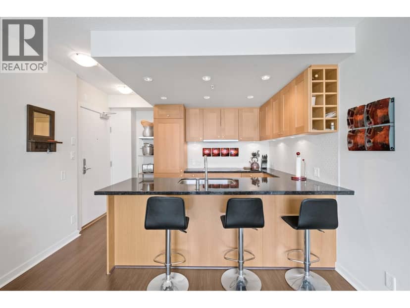 2001 821 CAMBIE STREET, Vancouver