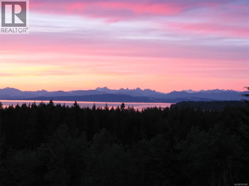8900 Keith Wagner Way, Denman Island