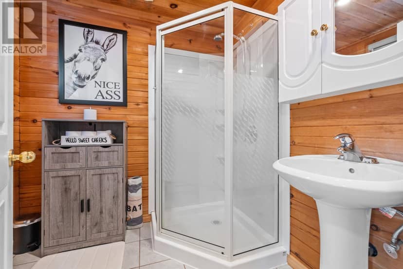 56 Spruce Lane, Wildharb, photo 8