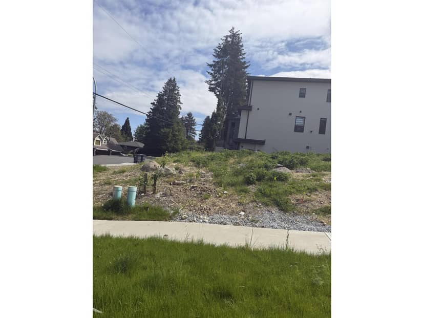 13858 115 AVENUE, Surrey, photo 2