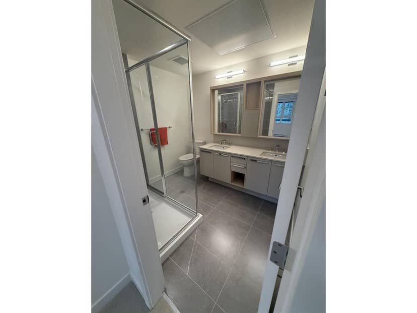 306 13788 76 Avenue, Surrey, photo 2