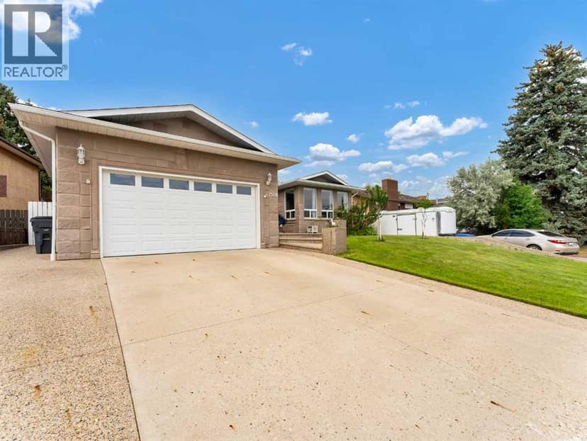2508 12 Avenue SE, Medicine Hat, photo 3