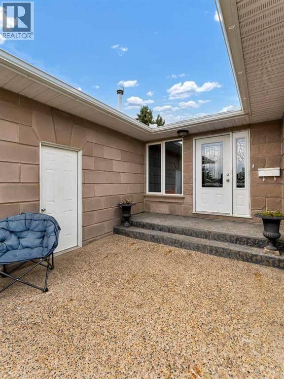 2508 12 Avenue SE, Medicine Hat, photo 5