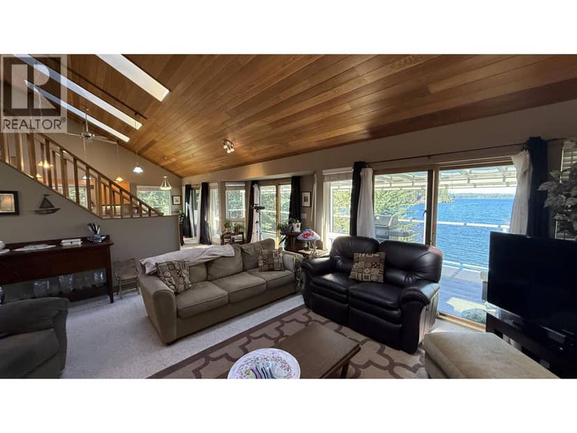 8187 COTTONWOOD BAY ROAD, Bridge Lake, photo 4