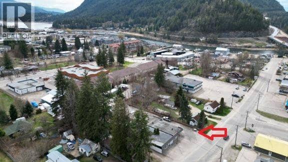 231 Finlayson Street, Sicamous, photo 2