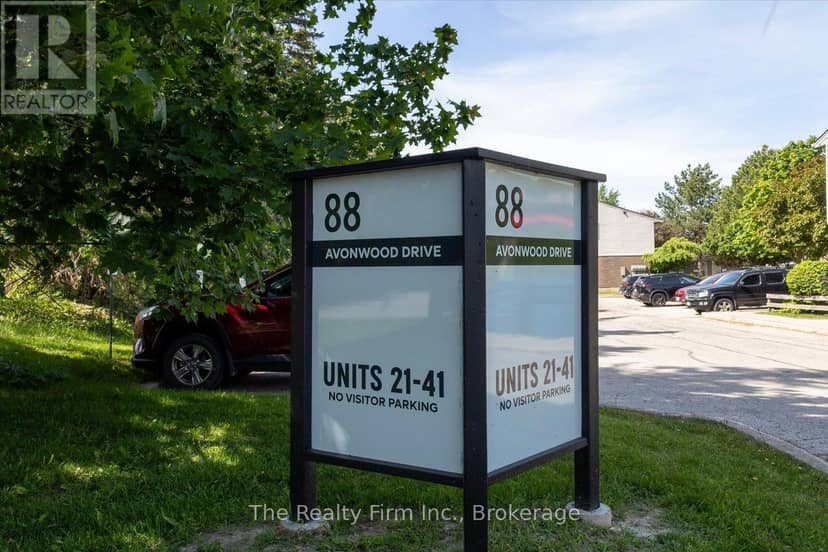 33 - 88 Avonwood Drive, Stratford, photo 3