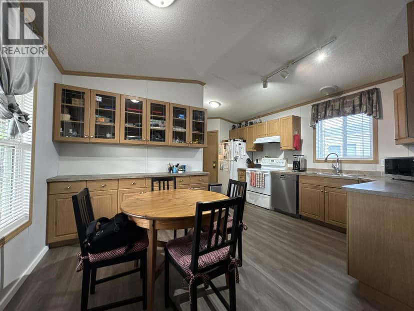 10495 102 STREET, Taylor, photo 3