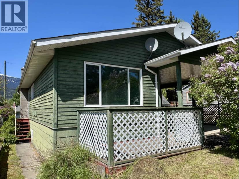3845 9TH AVENUE, Smithers, photo 3