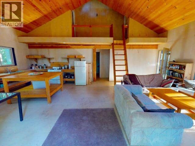 1157 TENNYSON RD, Savary Island, photo 3