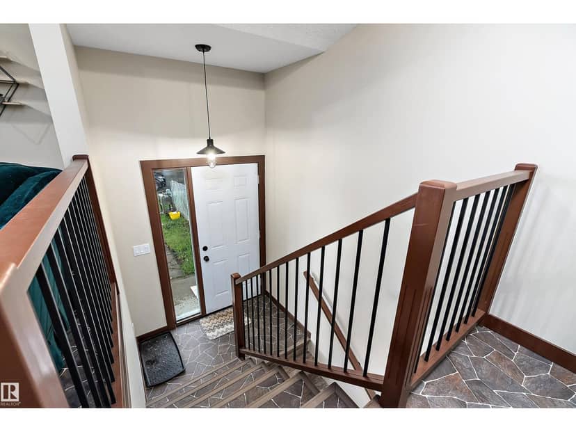 5210 55 AV, Wetaskiwin, photo 2