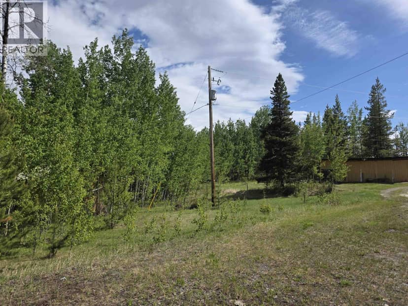 24616 STURGEON POINT ROAD, Vanderhoof, photo 2