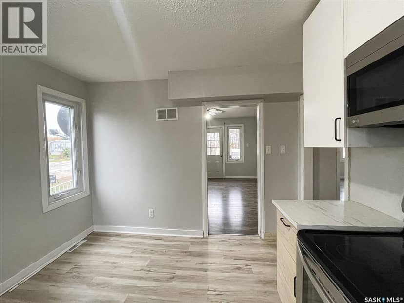 108 Main STREET W, Dorintosh, photo 6