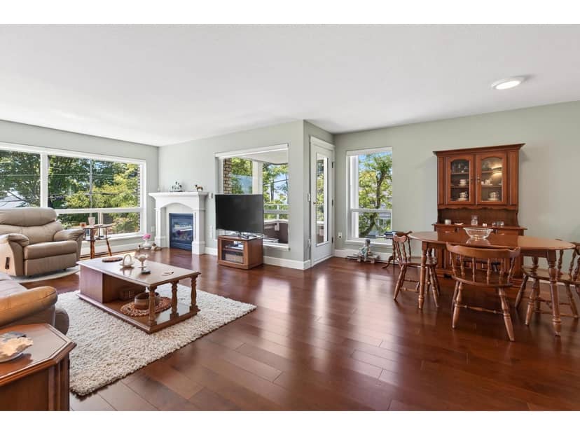 202 15717 MARINE DRIVE, White Rock, photo 8