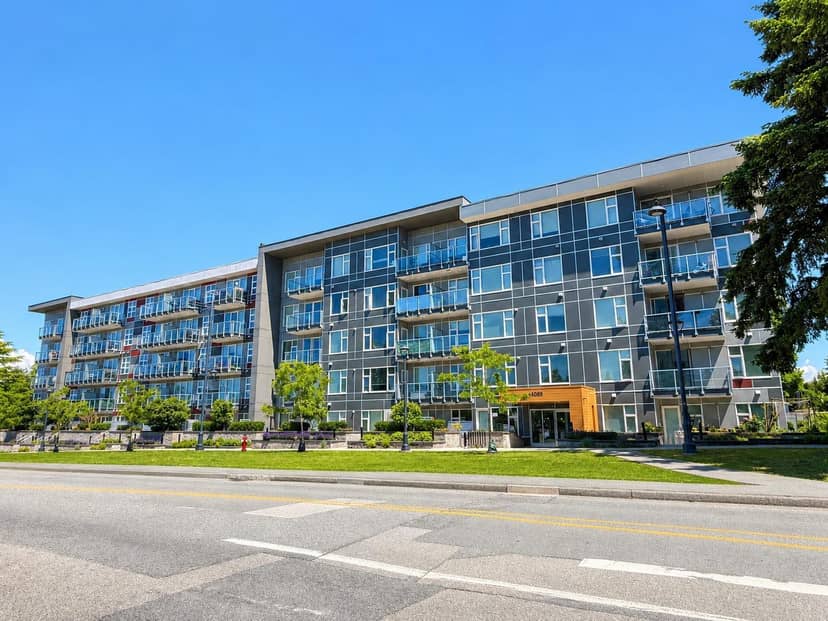 502 10838 WHALLEY BOULEVARD, Surrey, photo 3