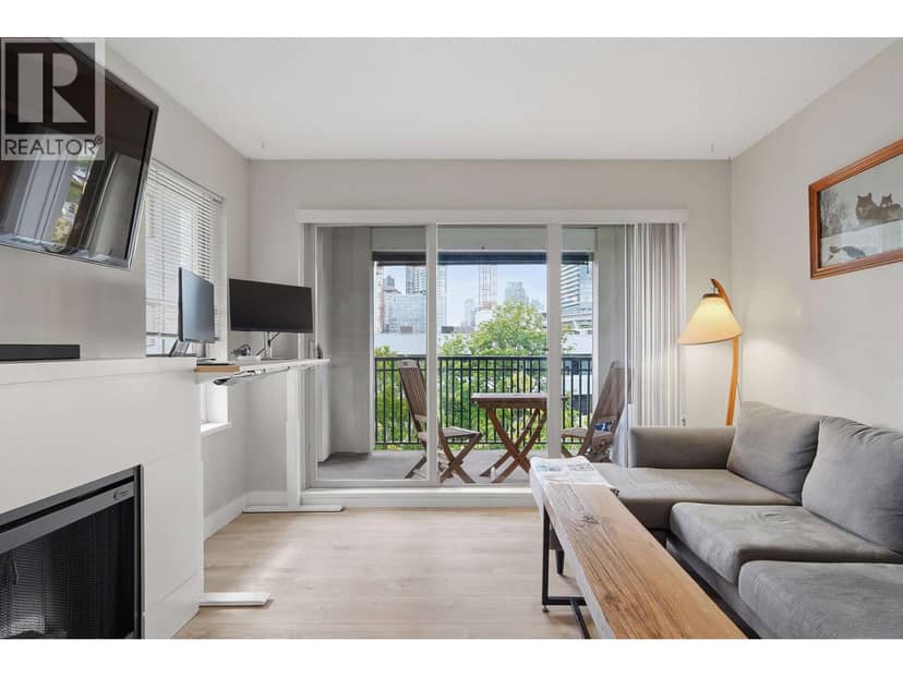 403 2088 Beta Avenue, Burnaby, photo 2