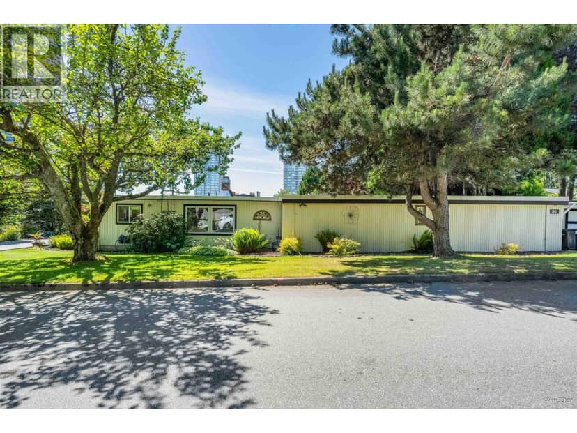 529 APPIAN WAY, Coquitlam, photo 2