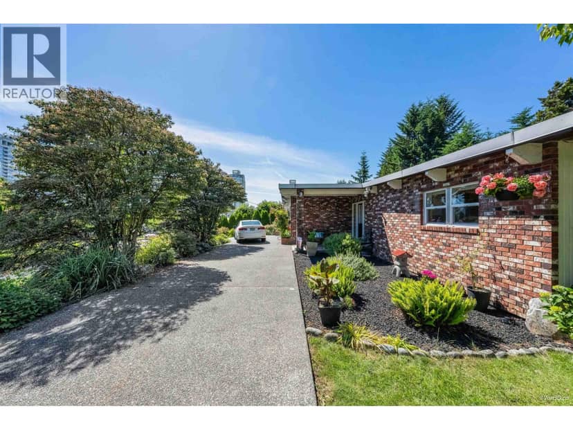 529 APPIAN WAY, Coquitlam, photo 6