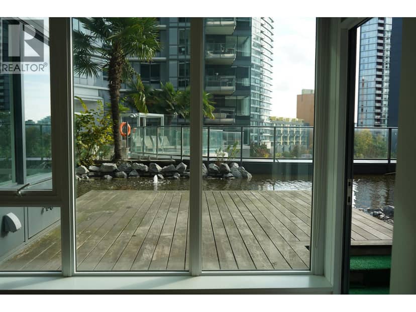 306 68 Smithe Street, Vancouver, photo 8